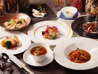 「東天紅で集う感謝の日」〜デザートプレート付本格中国料理ギフト〜