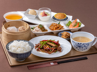 【ランチ】南国酒家　特選三菜ランチ　Ｂ　【たらば蟹と白菜のクリーム煮】