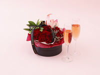 【母の日プレミアム】感謝のお花、乾杯シャンパン×熟成牛×アフタヌーンティーデザート