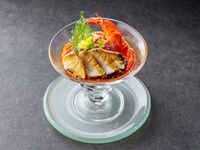 【翡翠】薩摩若シャモ、蝦夷鮑、黒毛和牛を含む豪華コース