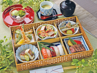 [Seasonal Lunch] "Cherry Blossom Viewing Gozen"