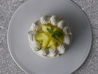 【5/1〜】季節のショートケーキ メロン 丸型 8名様分【 ¥8,100円(税別) 】