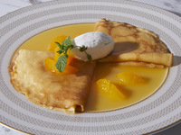 Crêpe Suzette Elegance (with drink)