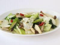 【平日オンライン予約限定】お勧めランチ　花切りイカと小海老の大葉炒め（5月）