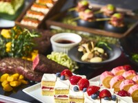 【3/16～5/31】Strawberry Lunch Buffet + Premium Strawberry Stick
