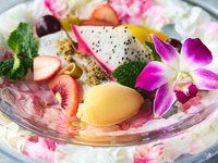 <事前決済>【Lunch Buffet】フラワープレート付！前菜やサラダなど13種＋本格タイごはん+1ドリンク4500