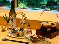 《会席》はなの特別会席（テーブル席）