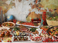 10％OFF! High table [Online Price] Greatest Strawberry Buffet Weekend Dinner 120min. Adult 8,820 yen