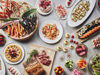 【Dining Club Members Exclusive】  AuBlanc Dinner Buffet - Seafood and Strawberry Selection
