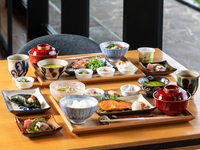 【조식】노단・숯불구이 일본식 조식 뷔페