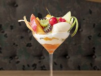【休日】プレミアムフルーツパフェ
