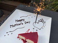 [Limited to May 10th] Mother's Day Dessert Plate