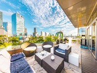 [Lunch Only - Casual Buffet Plan (12 Dishes)] 2.5 Hours + Free-Flow Drinks | Private Lounge with Terrace