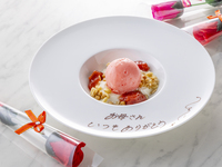 【母の日プラン】乾杯シャンパン1杯付きDinnerAコース+メッセージプレート付きデザート+ソープフラワー