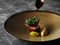 【GW限定 | グラスシャンパン特典付き】ダブルメインの贅沢ランチコース全5品【プレゼンテーション】