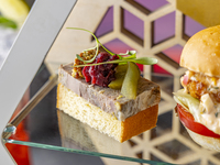 High Tea Set / Savories and non-alcoholic drink free-flow includes Ronnefeldt tea selections  