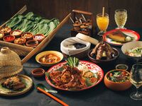 Party Share Plan 7150 [Includes crab pad thai and curry]