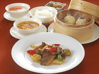 Select Lunch (June onwards) (Hall seating)