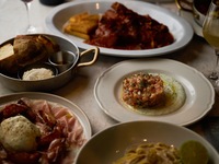 NEW! 【DINNER】Dinner plan with free-flowing drinks!