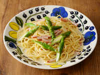 北海道産アスパラガスのクリームパスタ