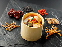 【6月～8月】 夏季薬膳晩餐       