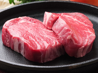 炭焼牛リブロースステーキ（100g）