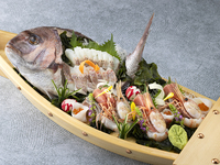 New！ 【期間・数量限定】＊鯛のお頭付き！刺身船盛り  【小】＊　※ランチはこちら