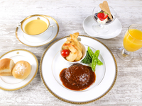 《ちょっと大人のハンバーグプレート》お子様ハンバーグコース料理