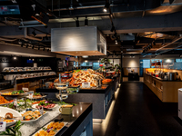 【Birthdays & Anniversaries】 <120-minute limit> Comes with a custom message plate and mini bouquet. Over 150 varieties of grilled meat, plus Japanese, Western, and Chinese buffet + all-you-can-drink