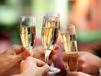 【贅沢ビアダイニング】オマール海老やミートコンボ等13品＋乾杯スパーク＆150分飲み放題