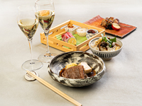 ［6/1〜］【乾杯スパークリング&選べる1ドリンク付き】牛しぐれのおひつご飯やひらす西京焼きなど　ランチ会席5品　3000円（税込）