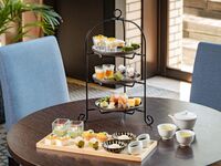 [Japanese Afternoon Tea] Seasonal sweets and meals + free Ibi tea, black tea, etc.