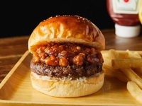 100% KOBE Beef Chili Beans Burger