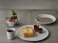 ~Available from May 27th~ Simple Morning Set: Thick-cut toast with Acai Bowl [¥2,500 (excluding tax)]