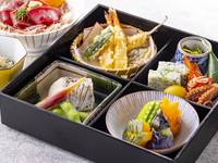 [Japanese and Chinese Herbal Tea Event] Shokado Bento