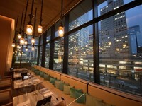 Window seat guaranteed [Dinner] Reservation for seating only. Menu must be a set course on the day or 2 dishes + 1 drink or more per person.