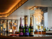 [Official Reservation Only / Limited to 2 Groups Per Day] All-you-can-eat prosciutto + Free-flowing Pommery champagne (3 types) (Window seat guaranteed)