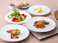【土日祝日】Lunch Set A+ドリンク1杯付