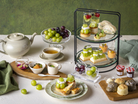 Holiday /Fresh Shine Muscat Afternoon Tea　12：00