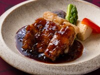 柔らかい東坡肉の黒酢酢豚