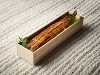 ［ TAKE OUT ］鰻寿司 （7/1～7/26迄の期間限定）