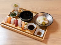 Special sushi and chilled somen noodle set meal