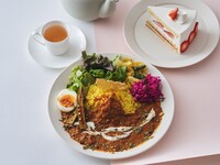 【デザート＆ドリンク付きのスペシャルランチ】トマトとダールのスパイスカレー ミールス仕立て