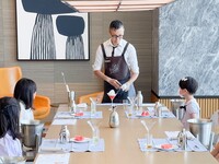 [For accompanying guardians] "Kids Bartender Experience & Dress-Up Table Manners Lunch"