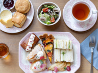KIKI's Afternoon Tea Set -Umeda Style- [Captivated by Peach] (12:30 - 13:50)