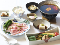 平日限定ランチ ふじのくにポークと国産牛すき煮ランチ