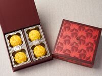  【Take Out】Hei Fung Terrace’s Mini Egg Custard Mooncakes (4 pieces) 
