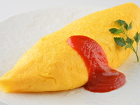 オムライス　トマトソース