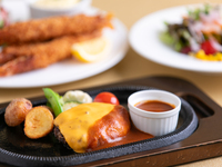 50周年記念特別メニュー ～昭和モダンランチ～（ハンバーグ）