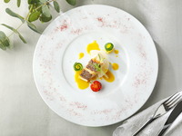 [Lunch] Free Drink Lunch: 2-hour all-you-can-drink including sparkling wine.